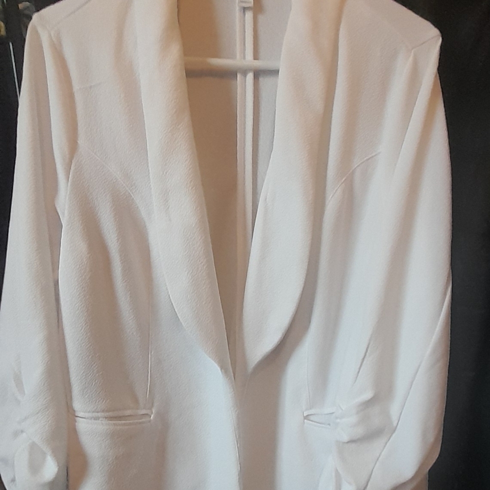 Elegant White Women's Blazer